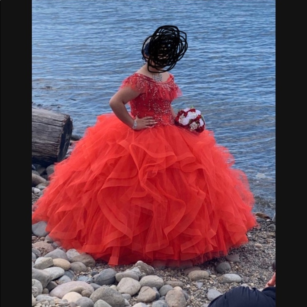 Quinceañera dress, Red, 16